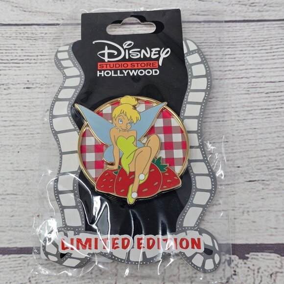 NEW! DSSH Disney D23 - Berry Cute Series Pin - Tinker Bell - LE400 - Picture 1 of 2